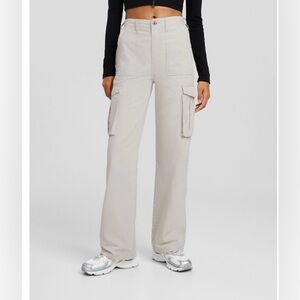 Bershka Adjustable straight fit Beige Cargo Pants